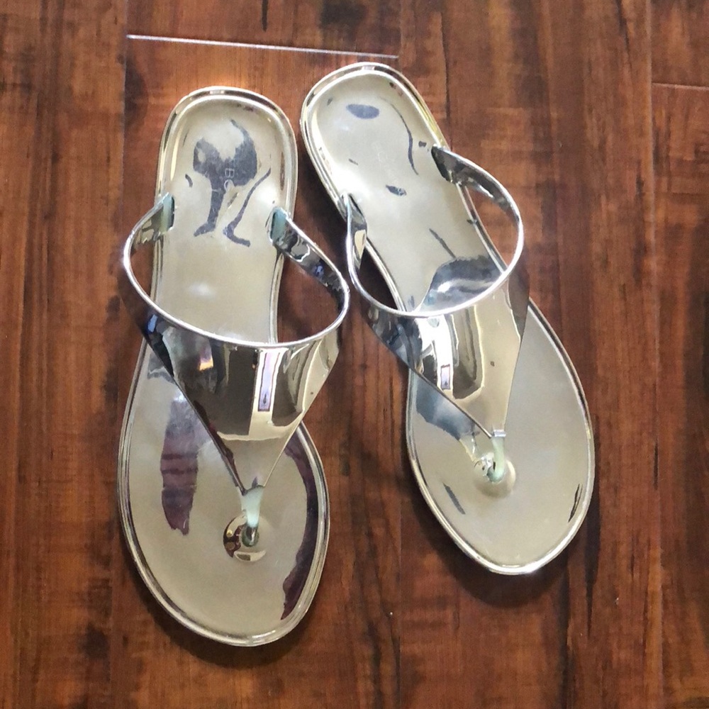 BCBG sandal